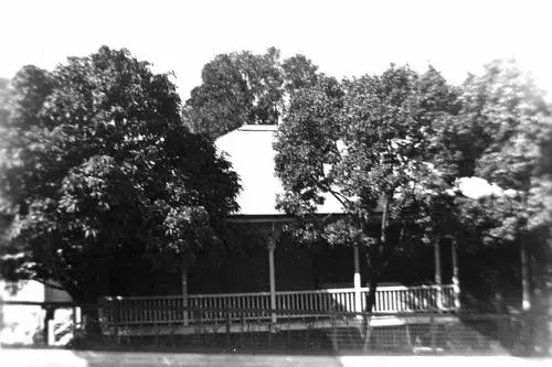 A black and white photo of a small cottage, which was known as Warrawee and was specially built for The Women’s College.